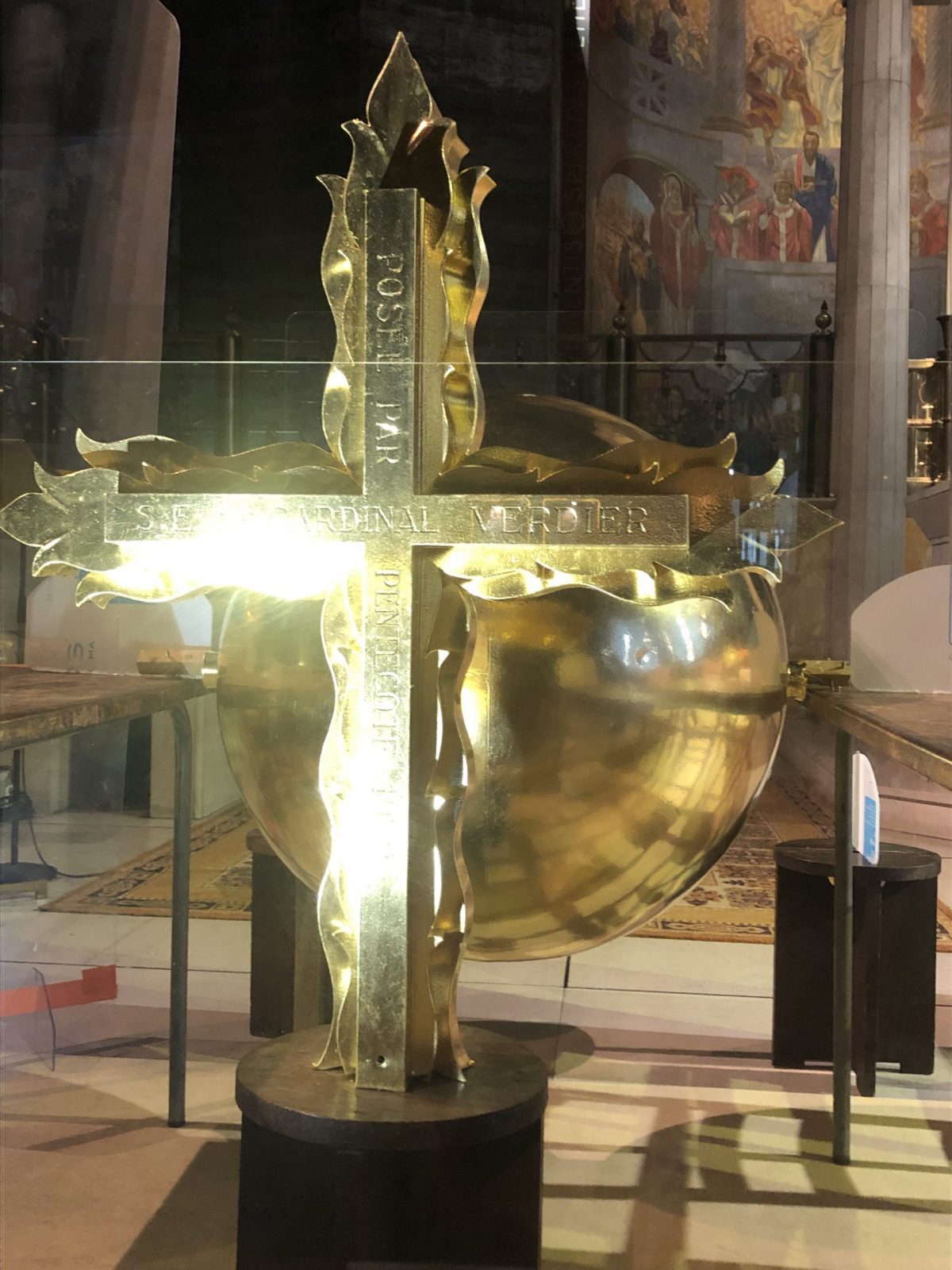 Repose de la Croix et du globe